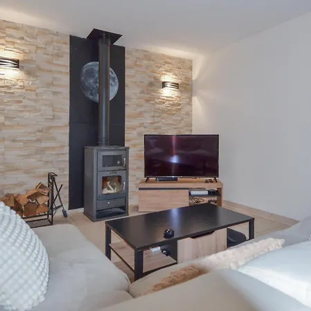 Cozy In La Capelle-et-masmolen Casa vacanze *